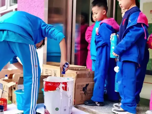 中杉的墙是孩子们画的!