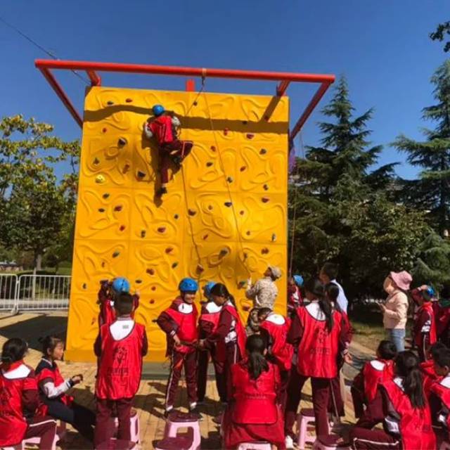 青岛世博园青少年研学营地  与成千上万的孩子们共同体验了很多活动