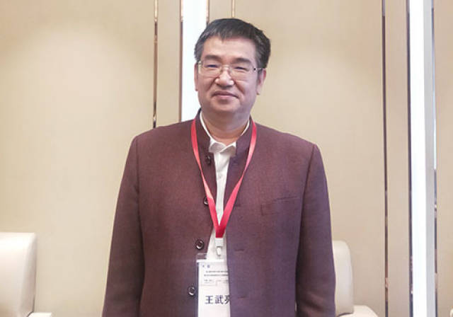 王武亮教授在接受采访时表示,我们的会议主要是面对基层医师,推广一些