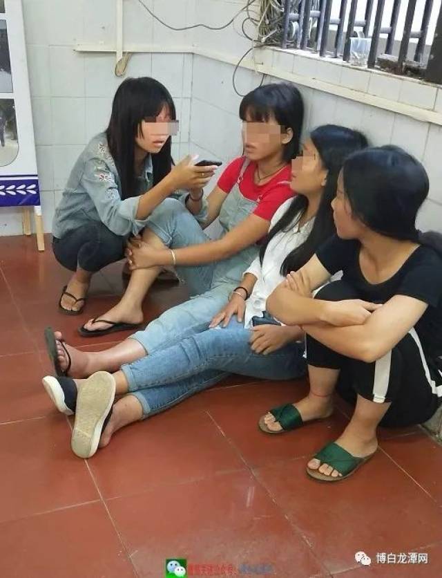 qq空间女生打架视频=加我看最新打架视频