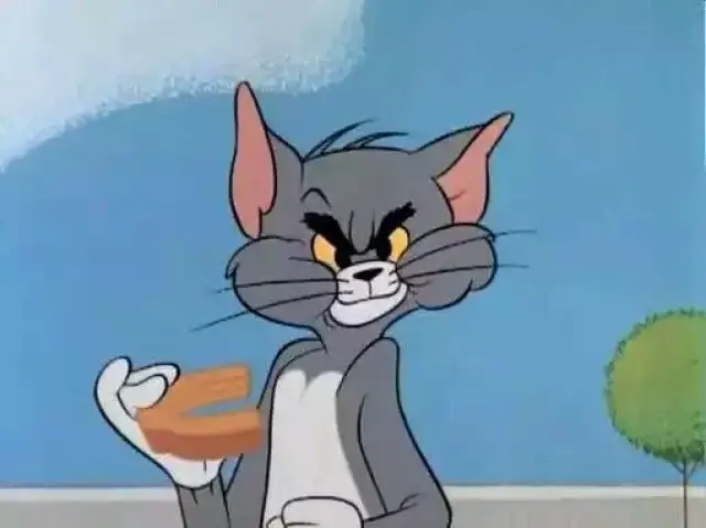 对于"汤姆",查克他给了它一对更粗更大的眉毛以显示它的凶样,并画大了