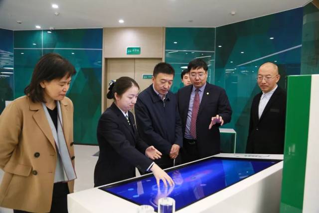 工作动态辽宁省农信联社党委副书记李双金一行莅临新郑农商银行考察
