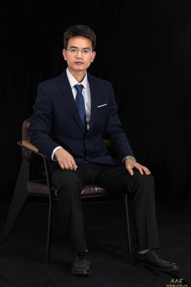 人人汇交易明星卢桂平:风控第一位,活着才有机会