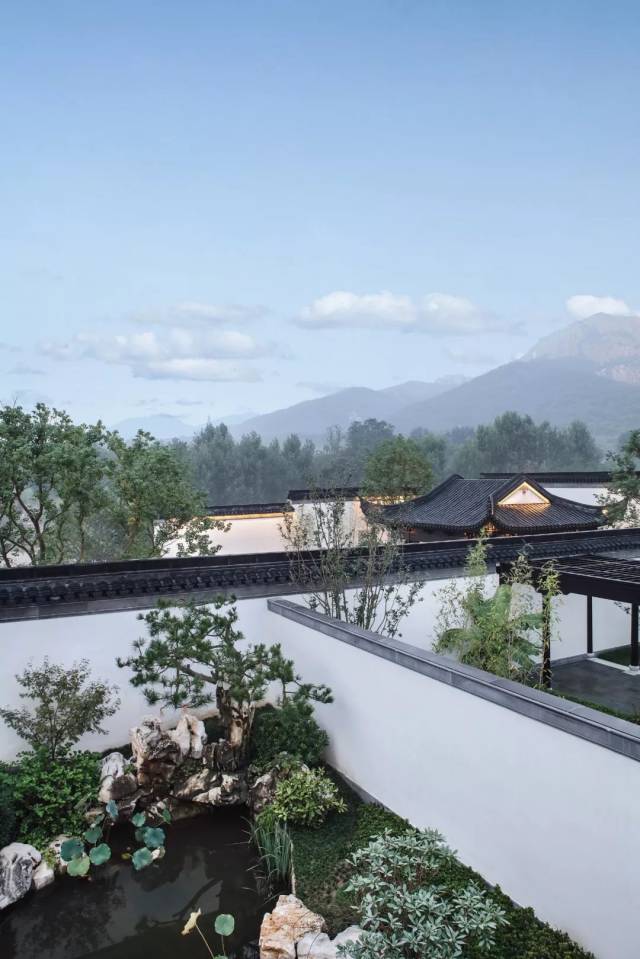 栖于隐逸山水秘境的顶级合院