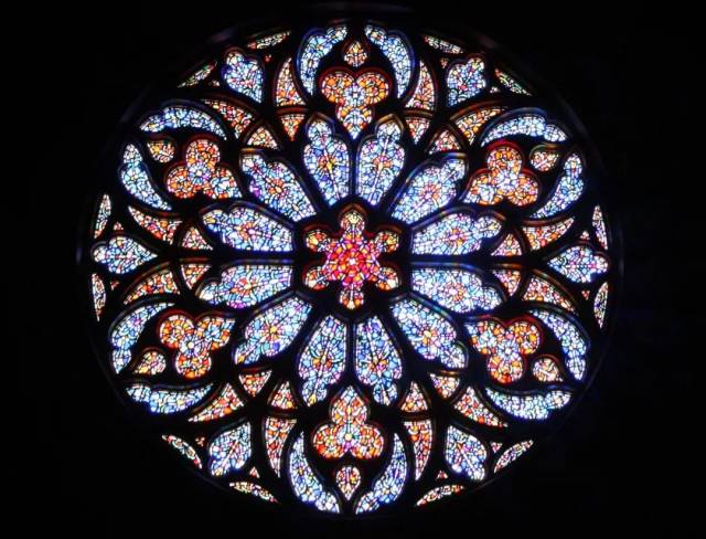 圣保罗大教堂的玫瑰花窗