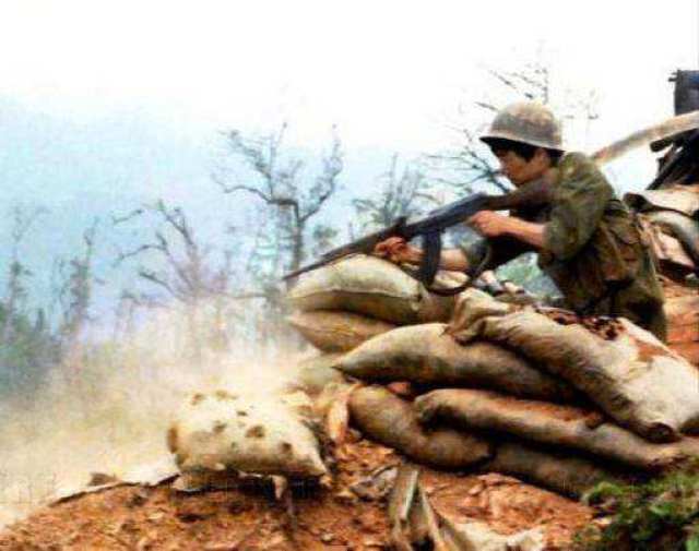 时间一长,郑钰名声远播,经常去友邻帮忙.