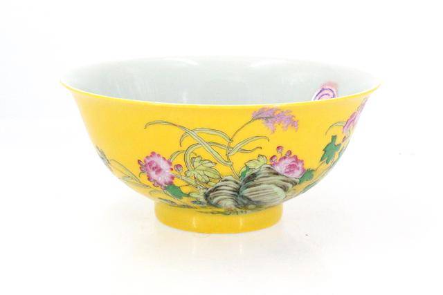 香港福羲国际拍品赏析：清雍正御制珐琅彩瓷的美学价值_搜狐网