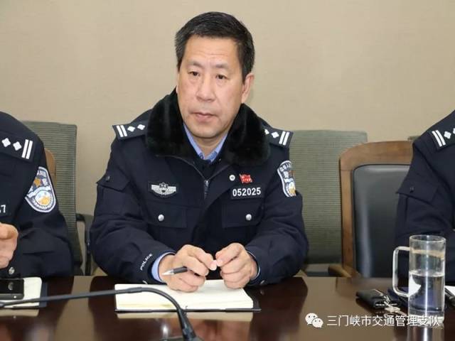 真正将"放管服"各项便民利民措施落到实处;要认真汲取开封尉氏"11