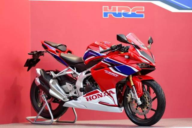 honda cbr250rr 的 2019 款可能是这个样子!