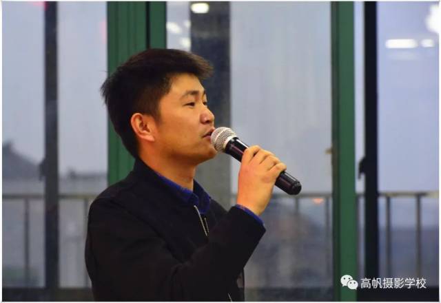 学校教导主任高军老师