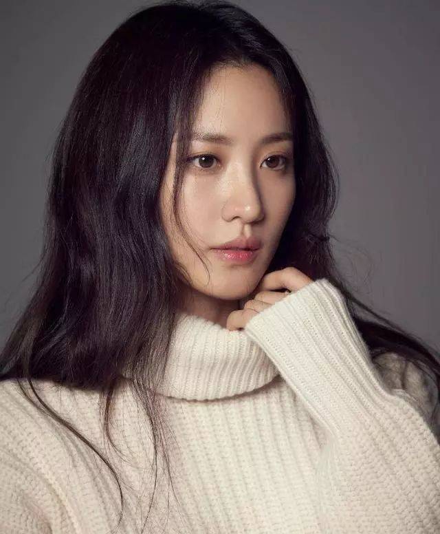 接连出演《复联2》和《神奇动物2》,这张神秘亚裔面孔有何来头?