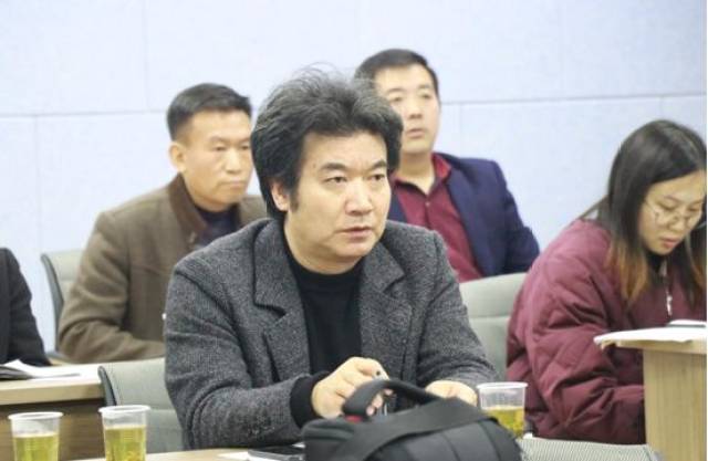 葛洲坝中学校长谭子刚,长阳一中校长赵开望,秭归一中校长冯万虎