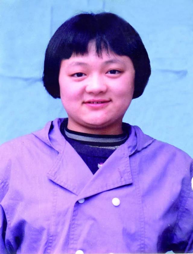 744月17日,市长沈志峰,副市长李宏英来我校考察两馆施工情况,并接见