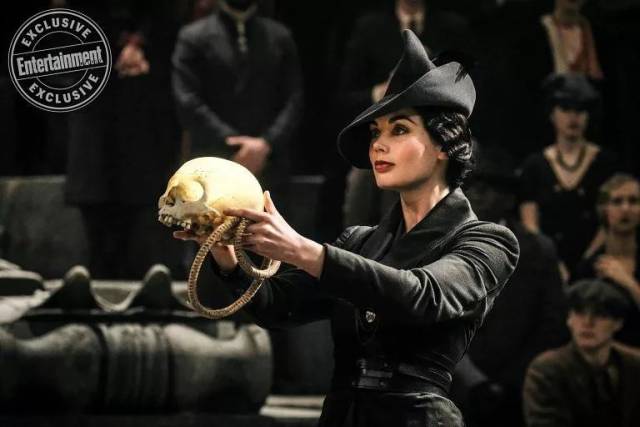 队长上一次看到这种绝世美人,还是在《神奇女侠》里盖尔