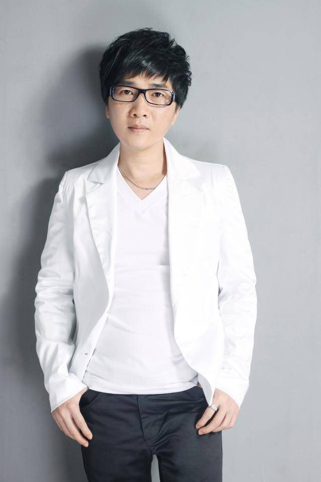 曾春年做客酷狗首唱《爱情赌徒》李敏轩助阵引数万人围观_手机搜狐网