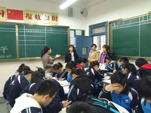 厚积薄发获殊荣 教学教研结硕果——市十中教师获区级赛教一等奖