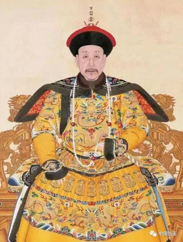 乾隆爷最爱的“玉扳指”，实物你见过几个？_搜狐网