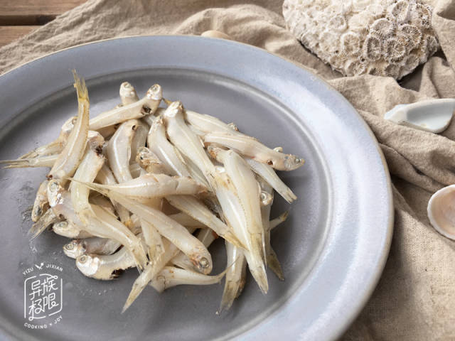 潮汕好味道,小小江鱼仔,也分文吃和武吃