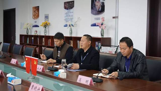 随后,在行政楼十楼会议室召开的座谈会上,孙永力重点介绍了临泉县委