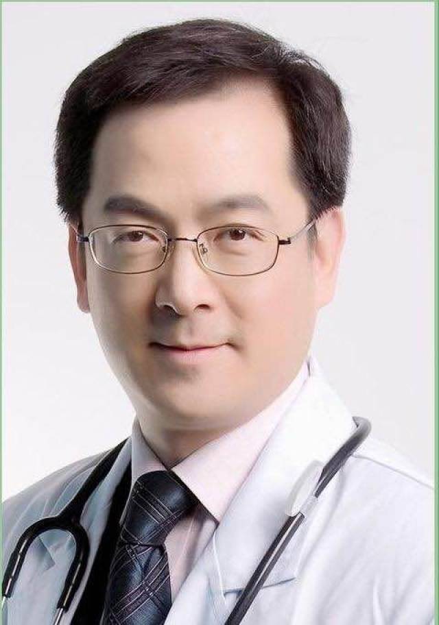 浙江大学医学院附属第二医院妇科专家郑伟23日上午来院坐诊