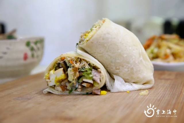 比起糕头,麦油煎没有那么软糯却有着面皮特有的松软,如果你是煎饼达人