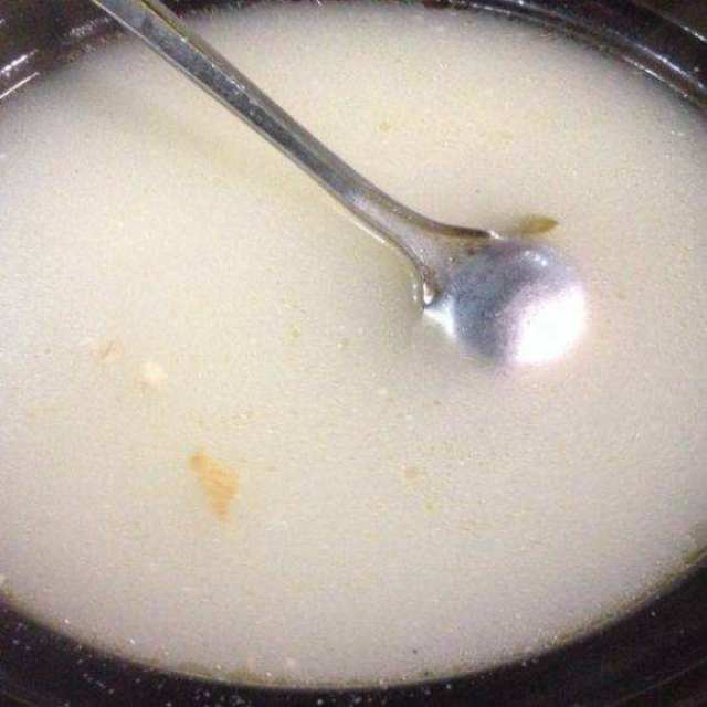 高汤作用非常多,那如何熬制更浓白的高汤呢?要仔细