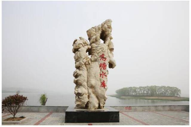 新沂高塘水库建设于1958年,2006年更名为圣泉湖,面积14000多亩,蓄水量