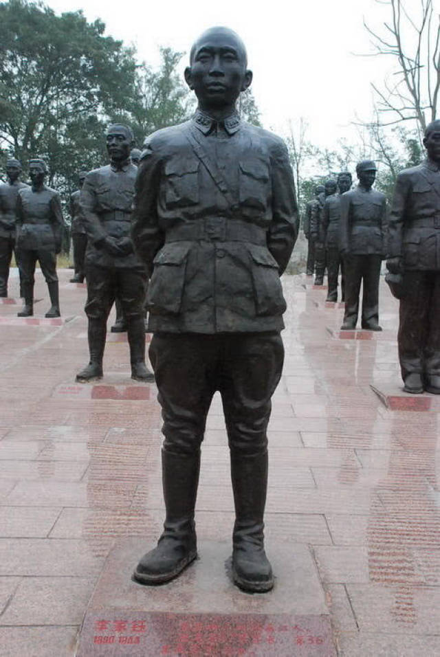 这一战，旅长、团长重伤，营长、连长战死，军长：不报仇不为人！_搜狐网