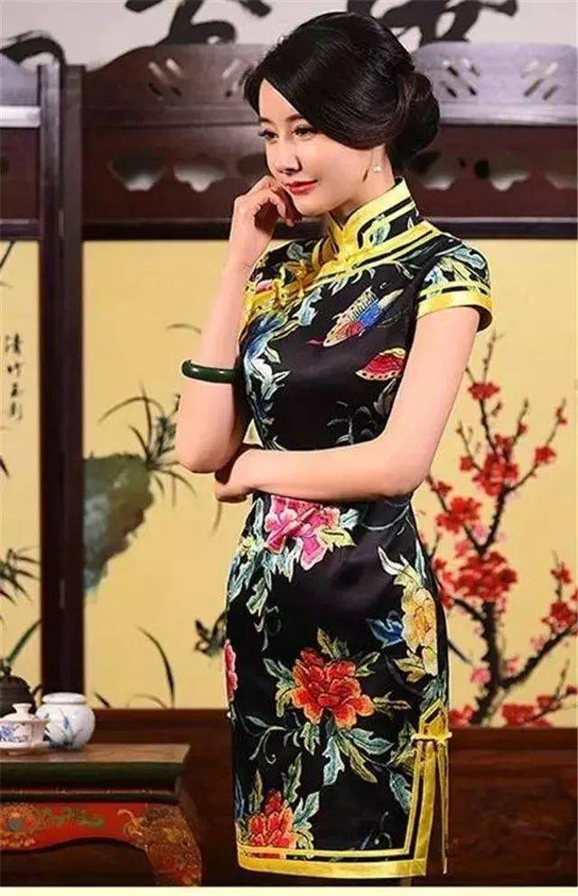 不识「京派」与「海派」,不敢自称旗袍迷