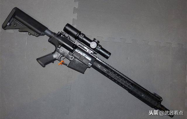军事丨美军sr-25战斗步枪,在室内开一枪能把敌人耳朵,震出血来