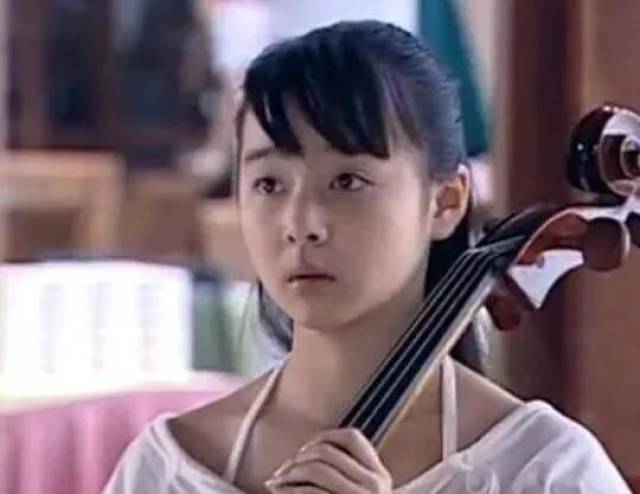 《错爱》中饰演谢晓英; 在《少年包青天3》里再次和邓超合作,饰演小狸