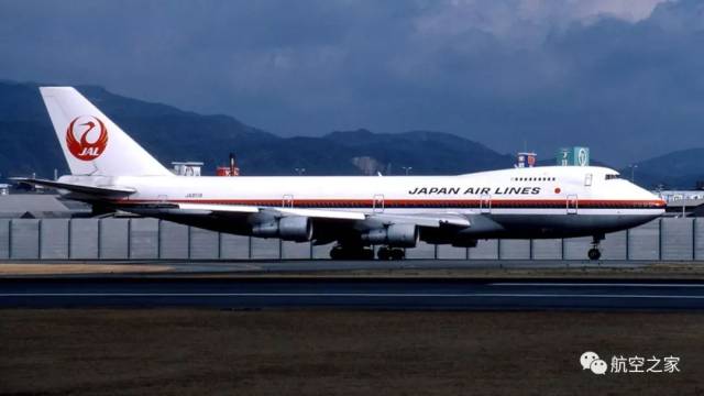 图1,日本航空涂装的波音747