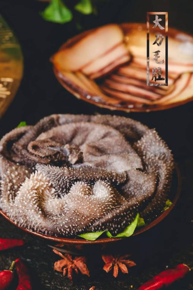仅凭一口老鹰茶醪糟汤底,从成都一路火到昆明!