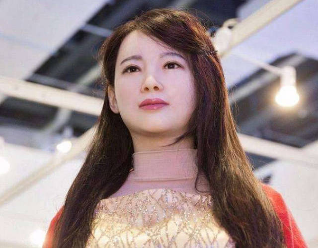 中国美女机器人硅胶外形逼真,表情丰富,上市1小时卖出上万个