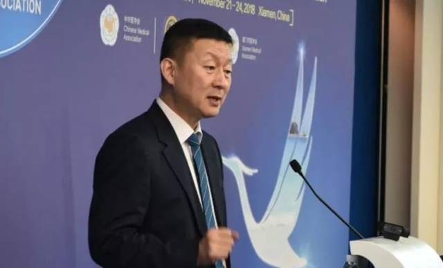 烟台市烟台山医院的张树栋教授发言