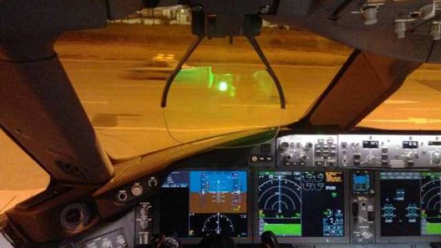 航空科普揭秘飞机大雾神器hud