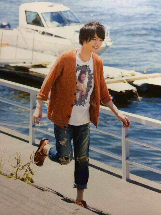 细谷佳正6969网球王子配音为何如此深入人心