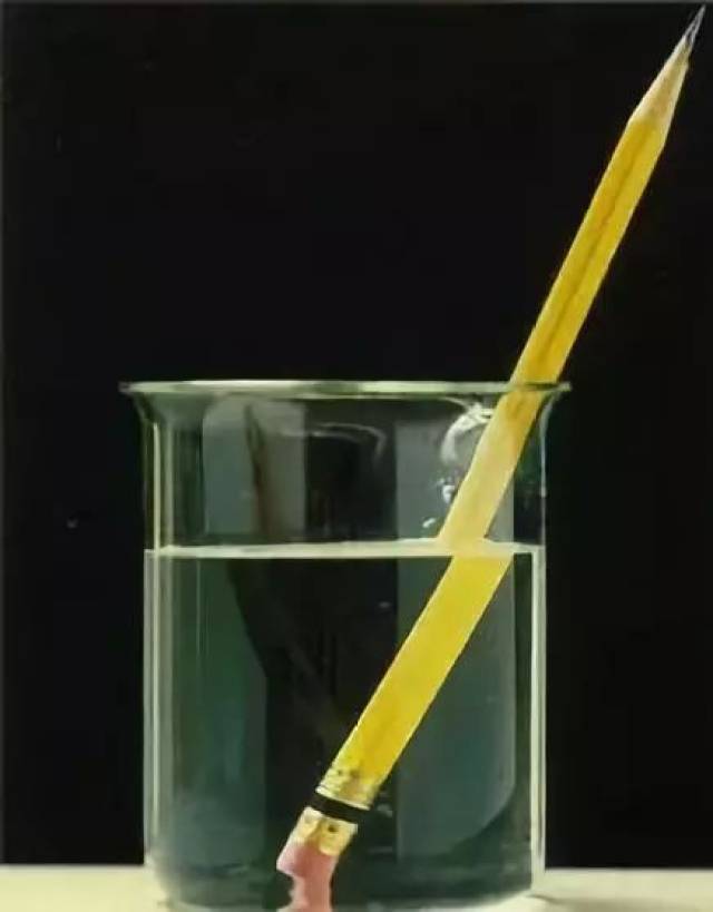实验铅笔在水中折断