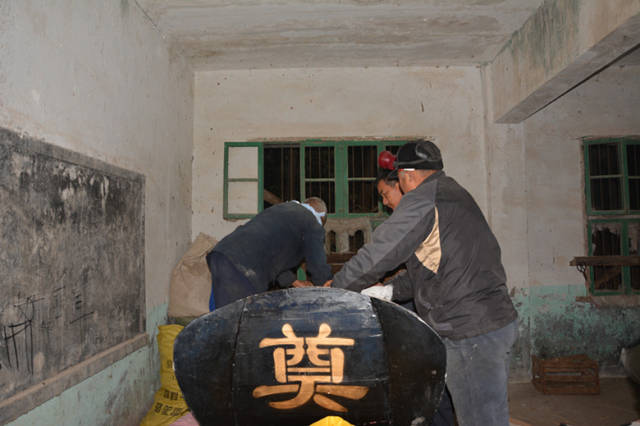湖北随州:镜头真实记录农村葬礼之入棺