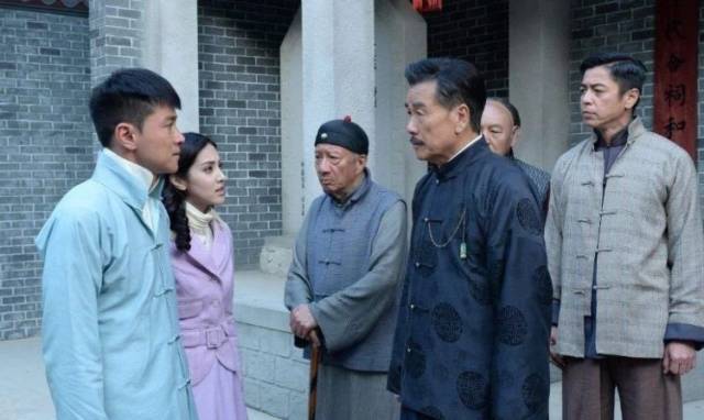 他伴随着tvb一步步壮大,到辉煌 再到如今的江河日下,见证了tvb的发
