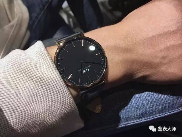 为什么网上很多人买高仿手表？告诉大家质量怎么样 - 小轻秀场