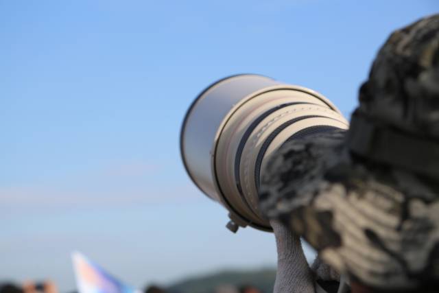 珠海航展上的长枪大炮:军事摄影爱好者们都来了