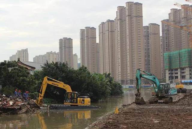 人民网:最"笨"河长朱建华