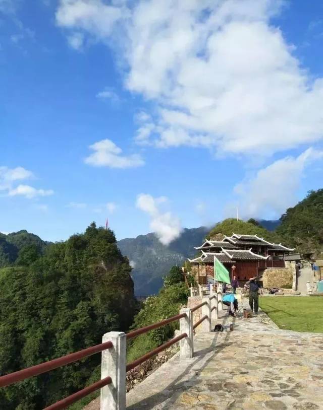 金秀古沙溝 國家aaa級生態旅遊景區 這裡風景優美,氣候宜人 它似乎是