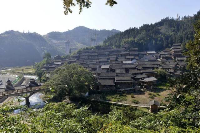 榕江县寨蒿镇乌公村是当地远近闻名的"木匠村",至今仍保存着祖辈传承