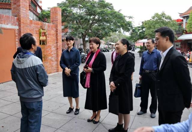 在泉州市人民政府教育督导室副主任张小平,鲤城区政府副区长吴碧林