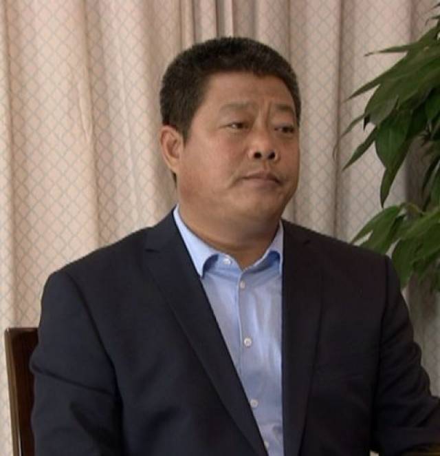 民营企业家访谈:大庆一口猪食品有限公司董事长张申