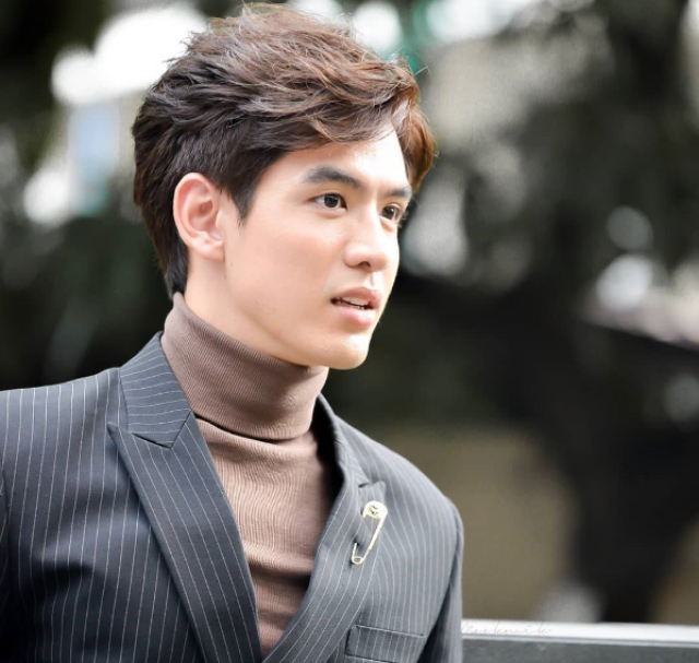 这部热播泰剧不追么?男主霸道傲娇又深情,一周才两集不够看!