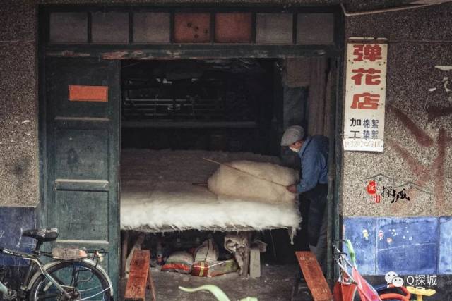 开业花篮：为企业新起点添上一抹温馨色彩