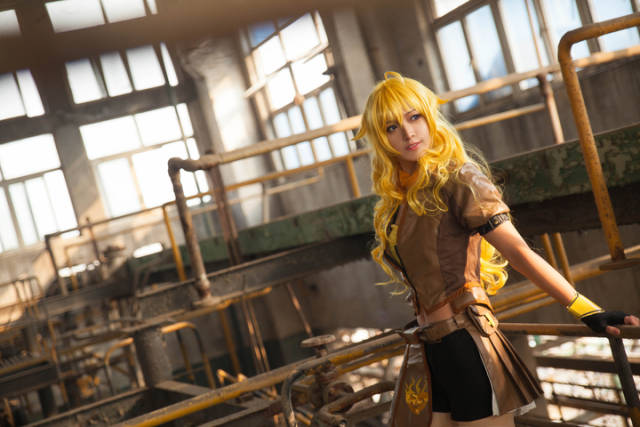 rwby 杨小龙 cosplay 火花御姐登场